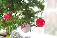 Craft Your Own Festive Christmas Ornaments