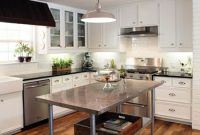 Chip and Joanna’s Farmhouse Kitchen Makeover