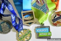 Cherished Miles, Festive Shine: Crafting Medal Ornaments