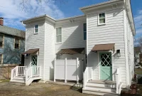 Duplex Airbnb: Backyard Oasis Unveiled