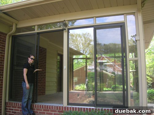 sunroom-before-we-painted-the-brick