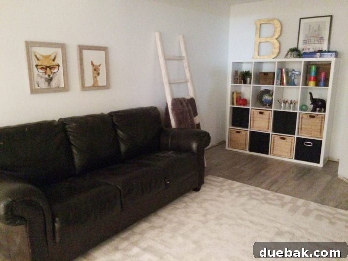 Details of the family room decor and blanket ladder