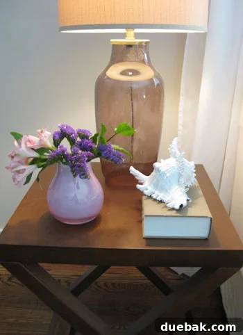 Living room with a glass-based table lamp