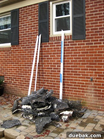 Another view of the robust metal mesh and concrete mortar, highlighting the challenge of old construction.