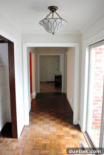 Clear and spacious main hallway, demonstrating unobstructed flow