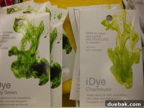 Two green dye packets: Chartreuse and Kelly Green