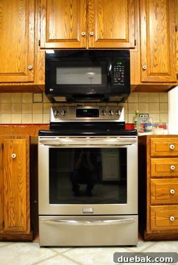 Optimize Your Kitchen: Filling Stove-Side Cabinet Gaps 2 Stove gap before filler installation