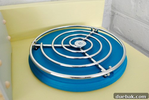 Close-up of the DIY hot plate showing assembly details