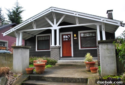 Charming bungalow house in a Portland neighborhood