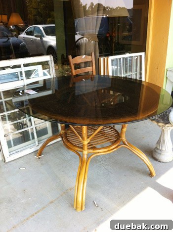Secondhand Adventures 21 A gorgeous, already sold table with a classic design