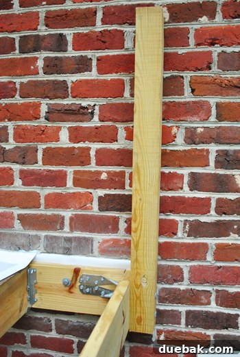 Laying the Groundwork for Your Deck 29 A 4x4 guard rail post securely bolted to the deck with a tension tie