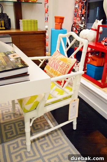 Stylish accent chair with modern design and plush upholstery, perfect for a cozy and inviting reading nook.