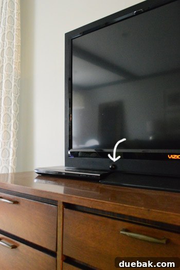 Close-up of the IR extender receiver on the TV