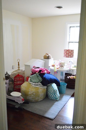 Third Home, First Footprint 9 Spare room on moving day, currently serving as a temporary storage area, awaiting its future purpose and design