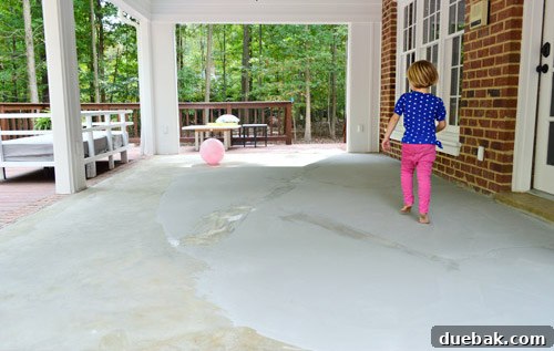 Outdoor Tile Perfection: Leveling and Dry Fitting 12 Close-up of the smooth, level sunroom floor after concrete application