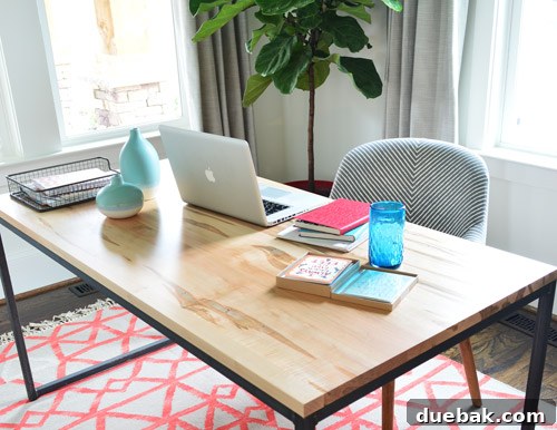 Feminine office details with stylish accessories