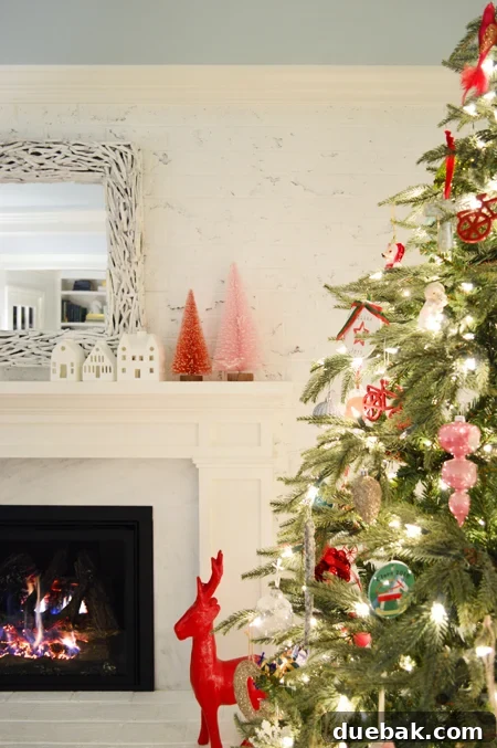 Step Inside Our Festive Home See Our Christmas Tree 5 xmas-decor-living-tree-detail