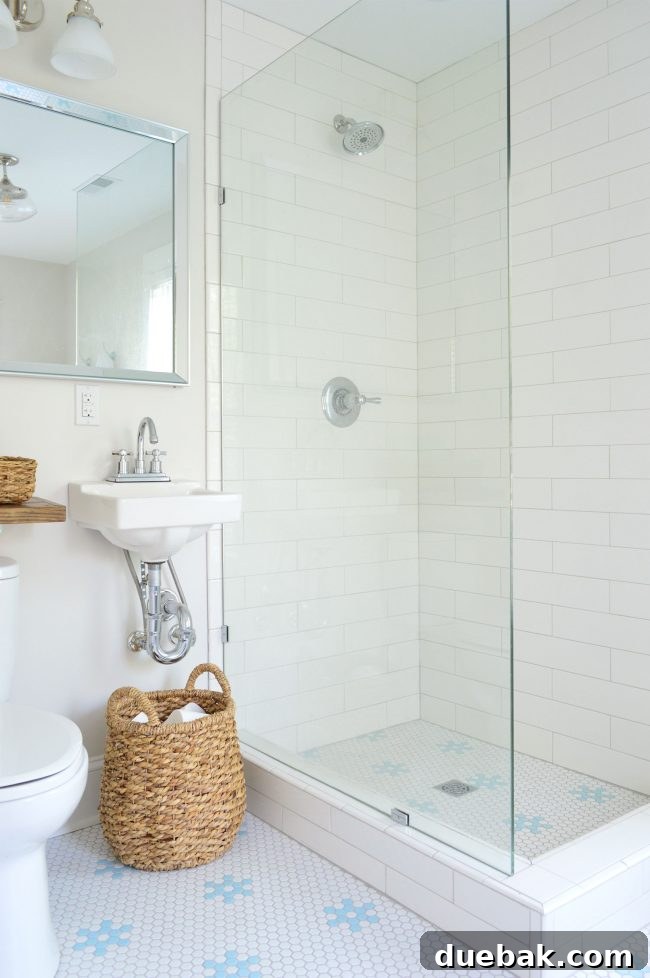 Small en-suite bathroom sink