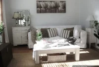 Cottage Vibe: White-on-White Room Color Palette Ideas