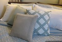 How to Mix Prints and Patterns on Your Bed for a Stylish Look