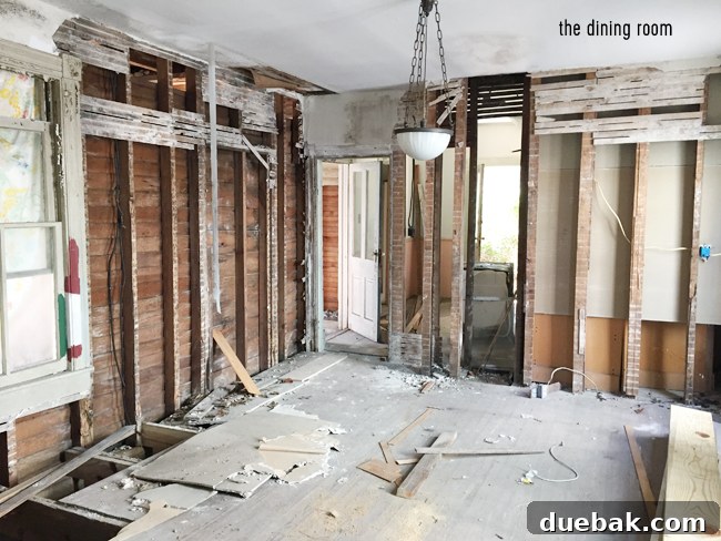 beach-house-before-dining-room