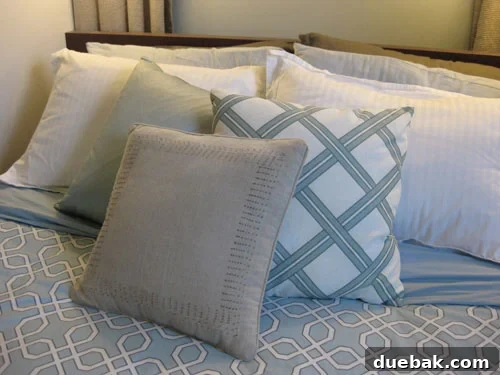 chic-lattice-blue-pillow-cheap-on-sale